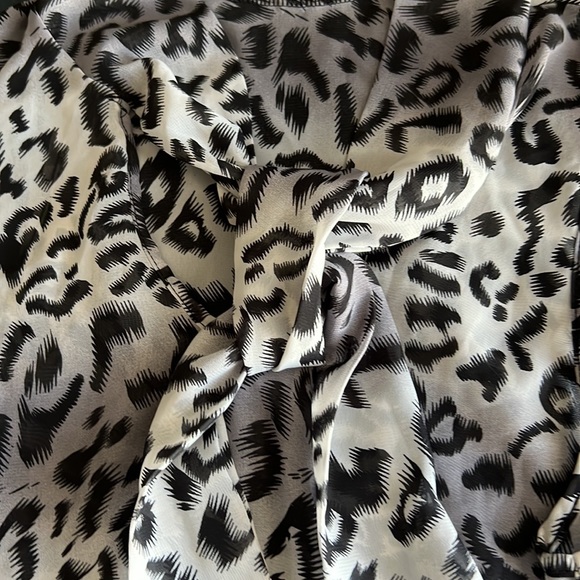 Leopard blouse - Picture 2 of 4